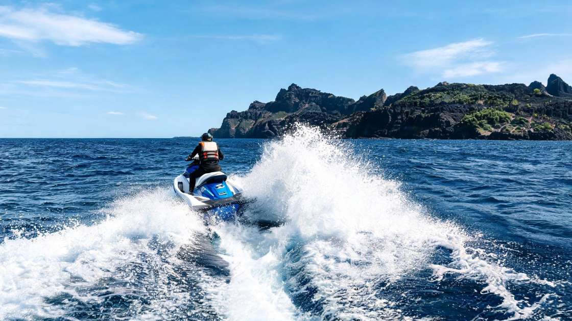 Safari en moto de agua en Tenerife: rutas recomendadas